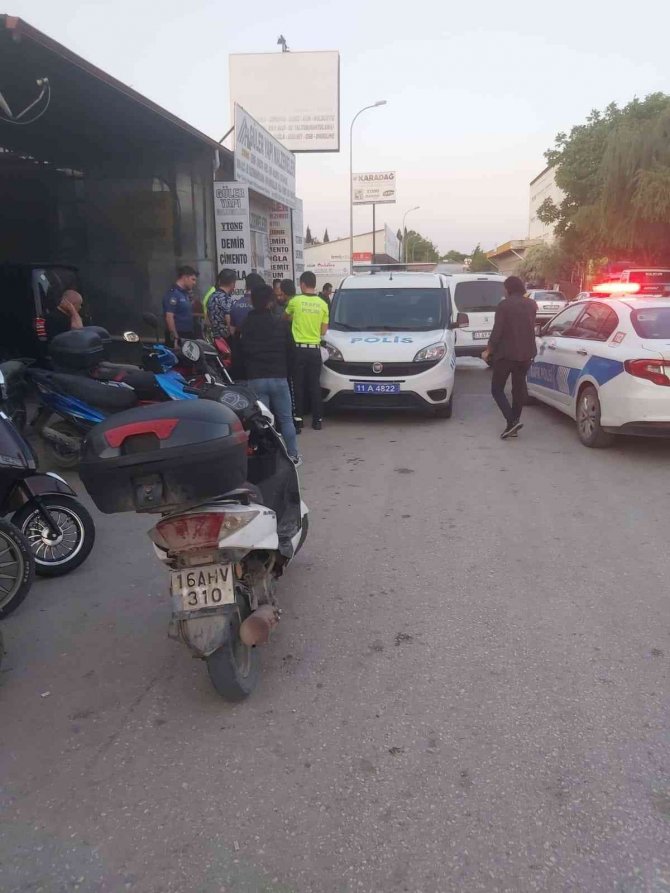 Bilecik’te İnşaattan Demir Çalıp Hurdaya Satan Hırsızlar Kovalamaca Sonunda Yakalandı