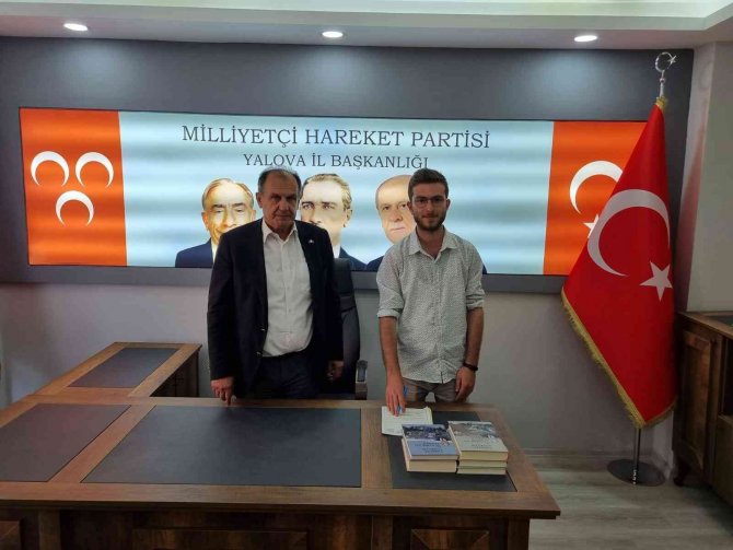 Chp Yalova İ̇l Başkan Yardımcılığı’ndan İstifa Edip Mhp’ye Katıldı
