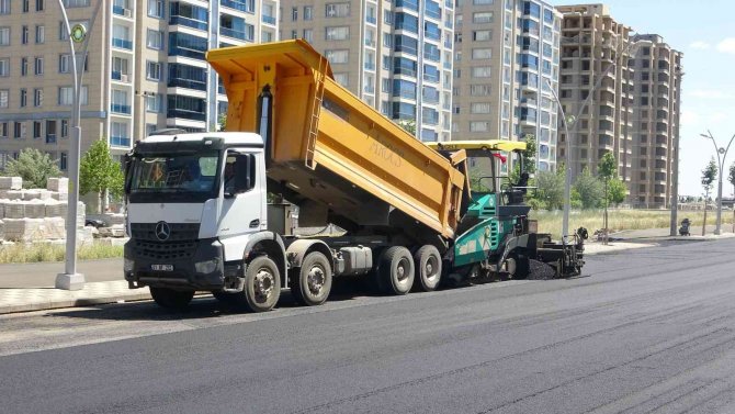 Vali Su, Asfalt Çalışmalarını Yerinde İnceledi