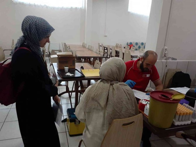 Öğrenciler Kan Vermek İçin Yarıştı