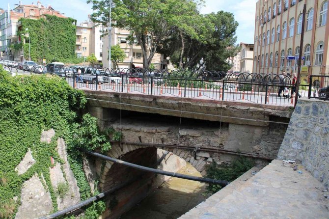 Karanlık Köprü’nün Hikayesi Duyanları Şaşırtıyor