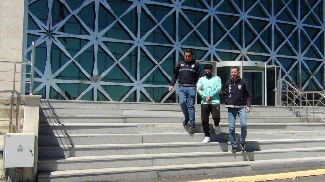 Kars’ta “Kargo Çetesi” Operasyonu: 9 Kişi Tutuklandı