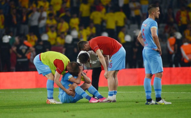 Kayserispor Kaptanı İ̇lhan Parlak: "Hayatımın Ve Kariyerimin En Önemli Karşılaşmasıydı”
