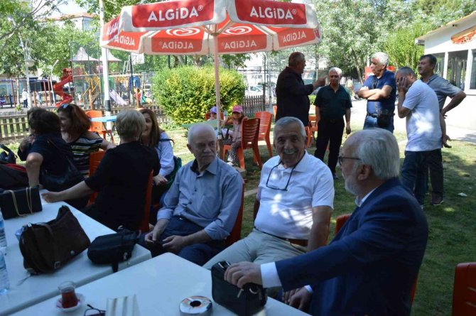 Liseli Arkadaşlar 40 Yıl Sonra Buluştu