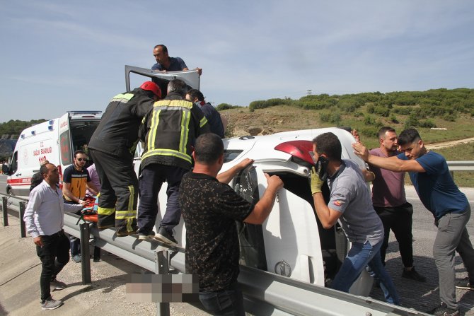 Kontrolden Çıkan Otomobil Yan Döndü; 1 Yaralı