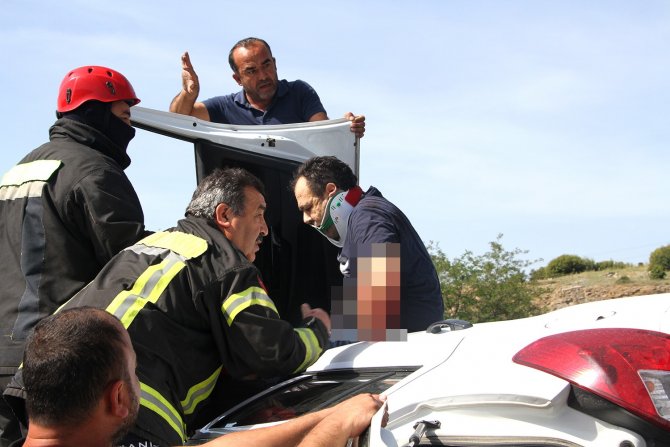 Kontrolden Çıkan Otomobil Yan Döndü; 1 Yaralı