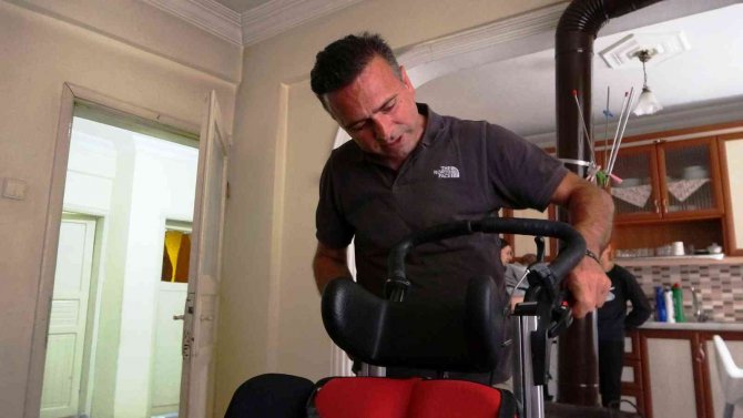 Ortopedi Sandalyelerine Kavuşan Engelli Çocukların Büyük Sevinci