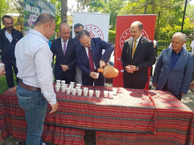 7 Asırlık Tarifiyle Osmanlı Şerbeti