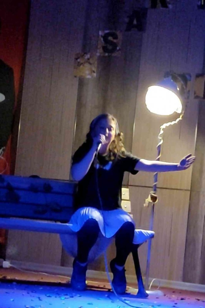 ’Sararmış Yapraklar’ Müzikli Şiir Dinletisi Düzenlendi