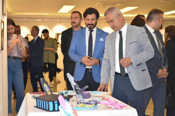 Öğrencilerden Kültür Sanat Sergisi