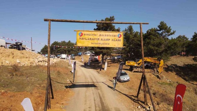 ’Doğal Şehir’ Sındırgı’da Kamp Ve Karavan Festivali Başladı
