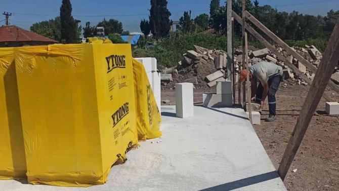 Yalova’da Atık Yemekler Sokak Hayvanlarına Mama, Çiftçiler De Gübre Olacak