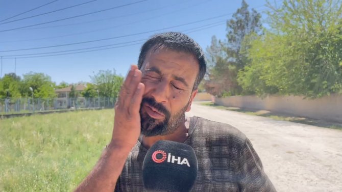 Uyuşturucu Batağındaki Evlatlarını Anlatırken Kendini Tokatladı