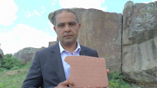 2 Bin 750 Yıllık Tarih Kil Tablet Üresinde Yaşayacak