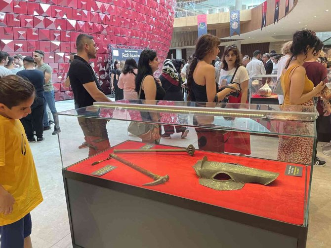 Atatürk Kültür Merkezi’nde "Fetih İ̇stanbul" Sergisi Açıldı
