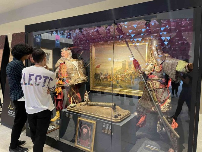 Atatürk Kültür Merkezi’nde "Fetih İ̇stanbul" Sergisi Açıldı