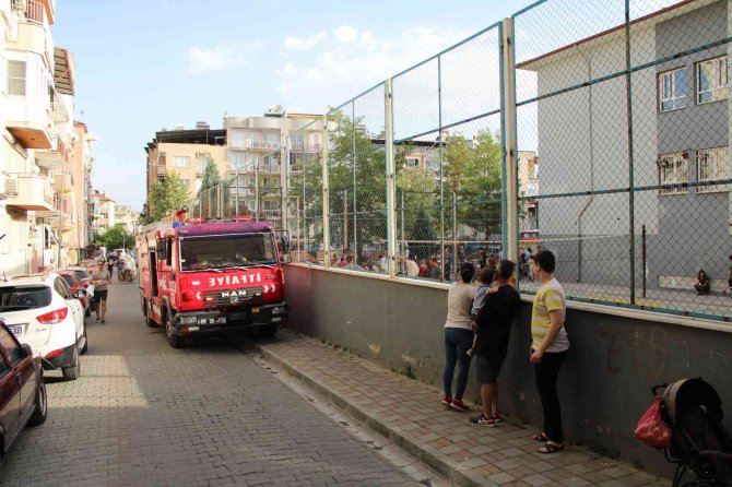 Öfkesine Yenildi, Ayağı Demire Saplandı