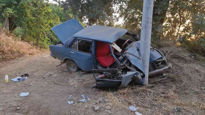 Aydın’da Çaldıkları Araçla İ̇zmir’de Kaza Yapan 15 Yaşındaki İki Çocuk Ağır Yaralandı