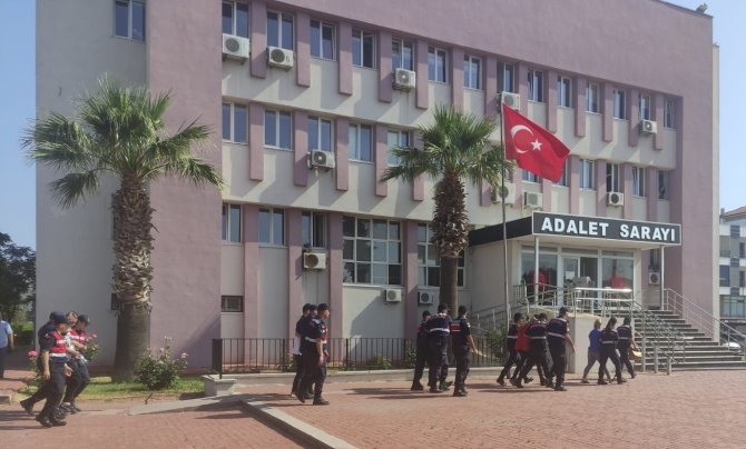 Ayvalık’ta Jandarmadan Göçmen Kaçakçılarına Darbe