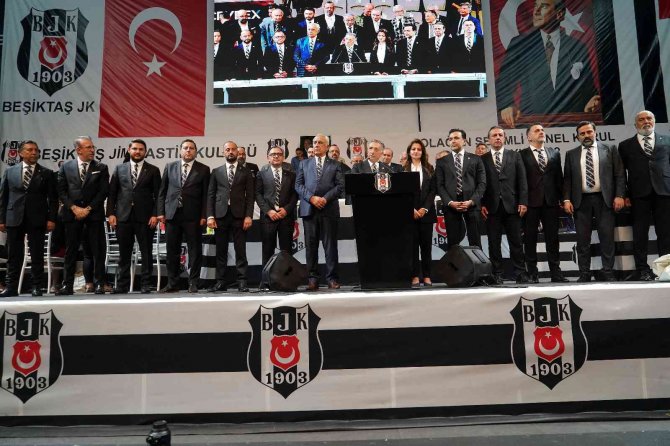 Ahmet Nur Çebi: “İ̇şimiz Zor, Yolumuz Uzun”