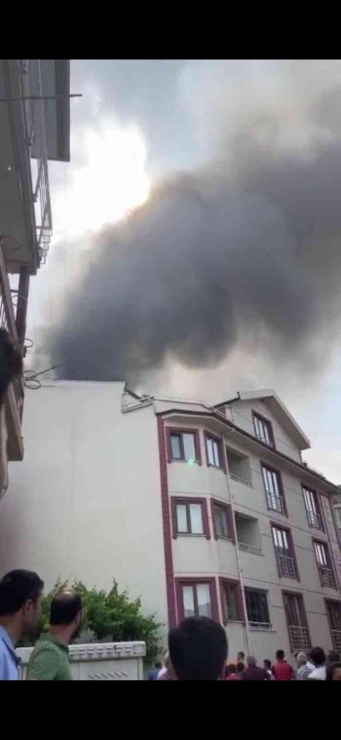 Bursa’da Mutfakta Çıkan Yangın Evi Kullanılamaz Hale Getirdi