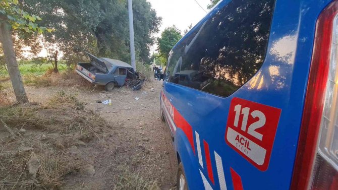 Aydın’da Çaldıkları Araçla İ̇zmir’de Kaza Yapan 15 Yaşındaki İki Çocuk Ağır Yaralandı