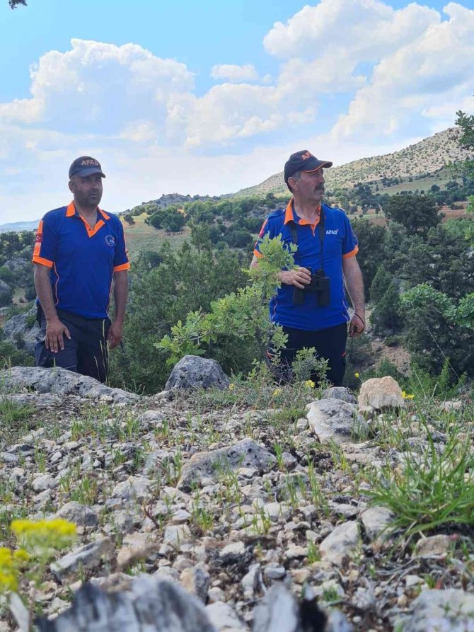 Kayıp Engelli Genç Köy Yakınlarındaki Arazide Bulundu
