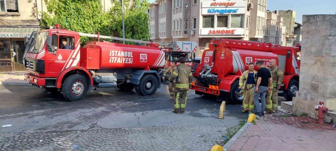 Fatih’te Sabah Saatlerinde 5 Farklı Noktada Yangın