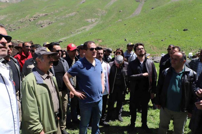 Vali Akbıyık: “40 Yıl Aradan Sonra İlk Defa Burada Böyle Bir Şenlik Düzenliyoruz”