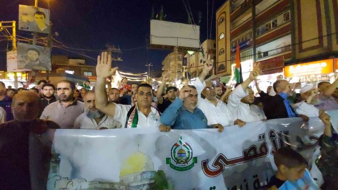 Gazze’de "Bayrak Yürüyüşü" Protestosu