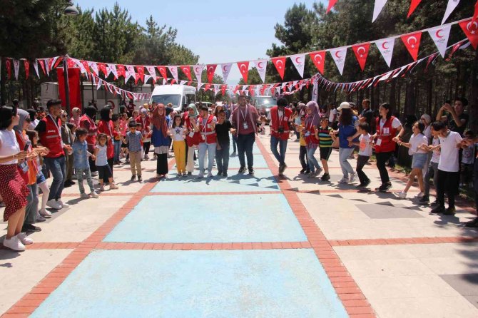 Elazığ’da ’Hayalimle Dönüşen Oyuncak Projesi’nde Dereceye Girenler Ödüllendirildi