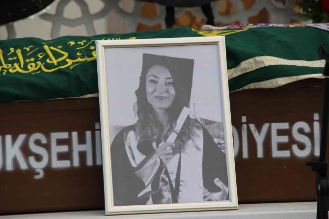 Kazada Ölen Gıda Mühendisi Öykü Su Son Yolcuğuna Uğurlandı