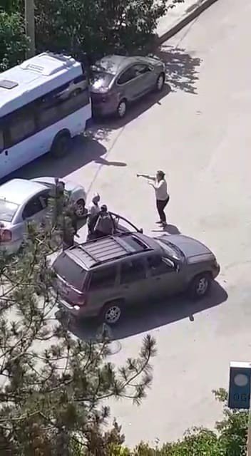 Maddi Hasarlı Kaza Yapan Kadın Sürücü Sinir Krizleri Geçirdi