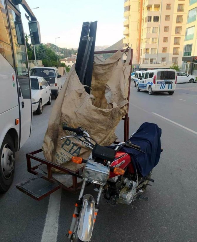 Hırsızlık Şüphelileri Suçüstü Yakalandı