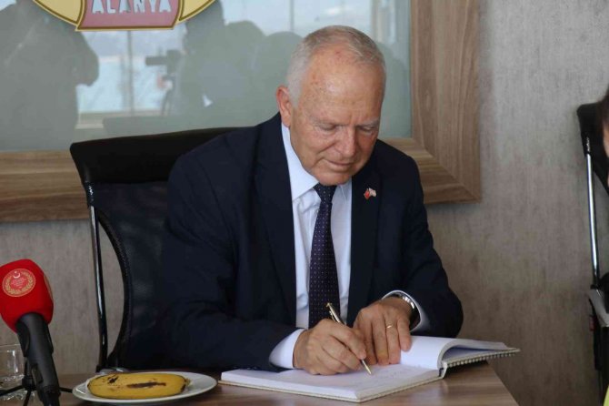 Kktc Meclis Başkanı Töre’den Miçotakis’e Cevap: “Bizim Zaten Devletimiz Var”
