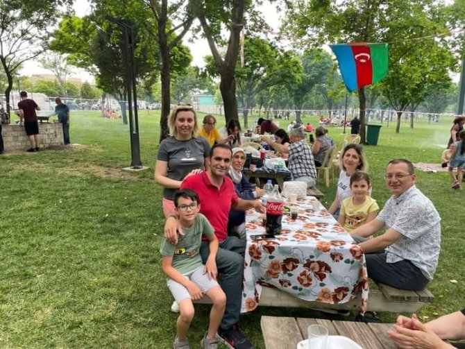 Azerbaycan’ın Bağımsızlık Günü Turgutlu’da Coşkuyla Kutlandı