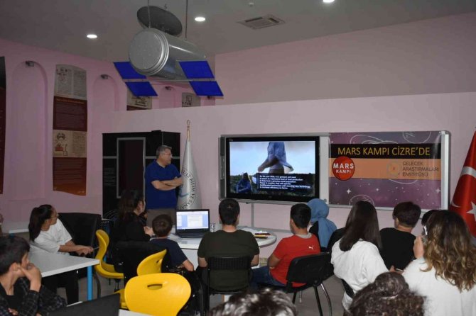 Gelecek Araştırmaları Enstitüsü Mars Kampı Cizre’de Yapıldı