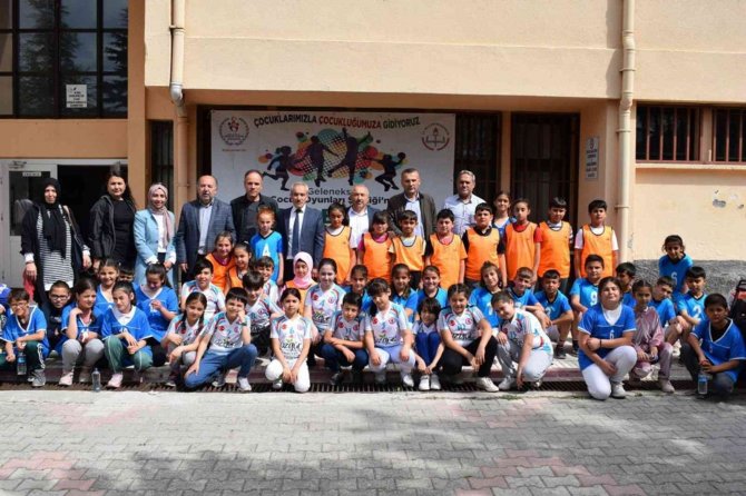 Geleneksel Çocuk Oyunları Şenliği Düzenlendi