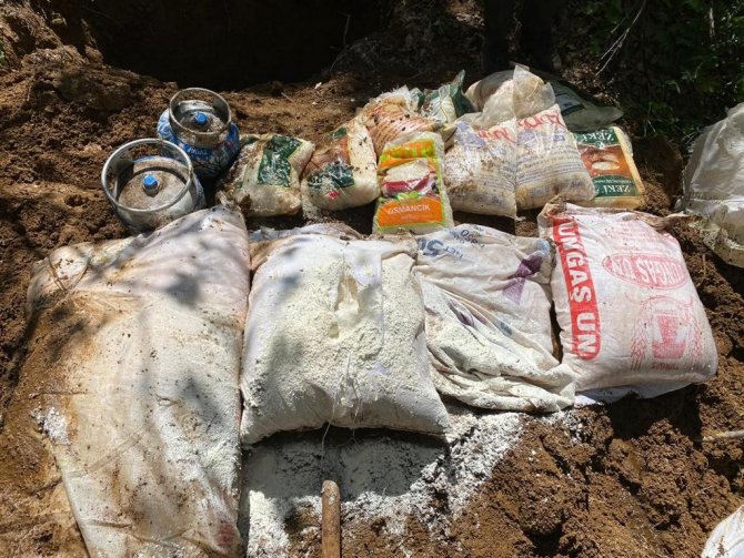 Tunceli’de Operasyonda 3 Sığınak İmha Edildi