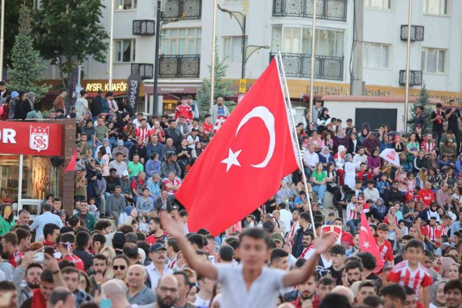 Kupa Kutlamasına Sivasspor Tarafından Yoğun İlgi