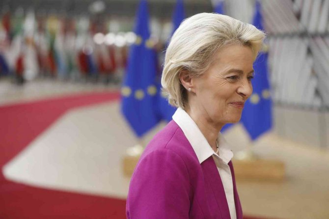 Avrupa Komisyonu Başkanı Von Der Leyen: "Rus Petrolüne Ambargo Uygulanmasında Henüz Anlaşmaya Varılamadı"