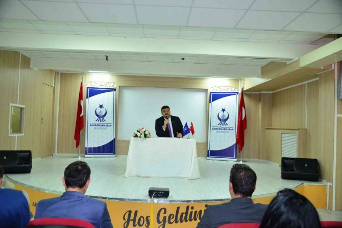 Öğretmen Başkan Gençlerle Buluşmaya Devam Ediyor