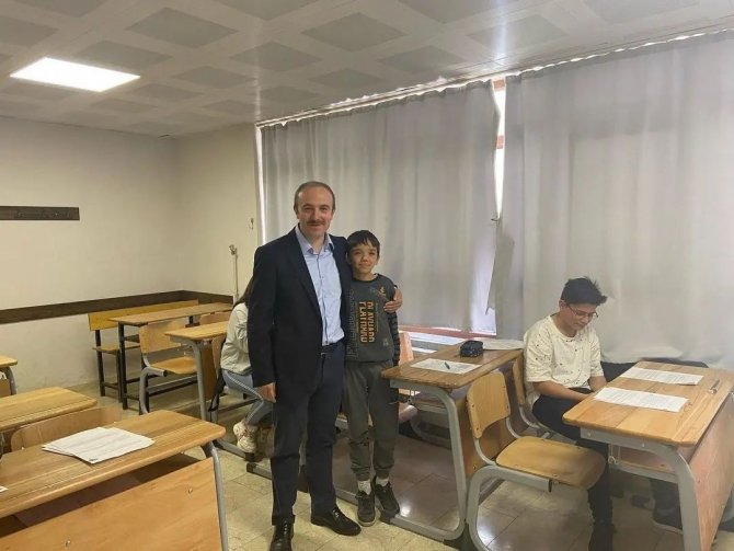 Vali Epcim’den Lgs Öncesi Öğrencilere Ziyaret