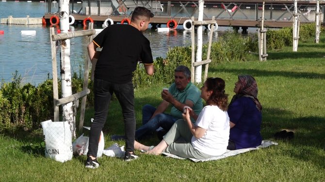 Çorum Belediyesi’nden Serinleten İkram