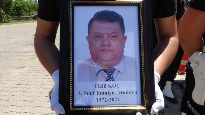 Kalp Krizi Geçirerek Hayatını Kaybeden Emniyet Müdürü, Törenle Uğurlandı