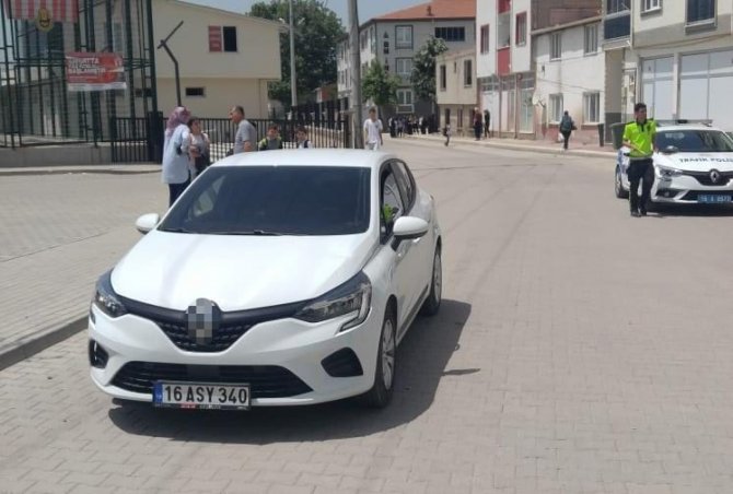 Otomobilin Çarptığı Çocuk Ağır Yaralandı