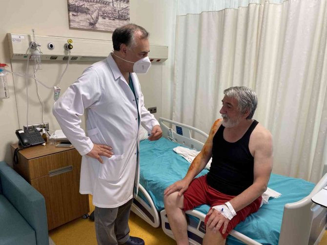 Lavabo Açıcı Bomba Gibi Patladı, Soluğu Hastanede Aldı