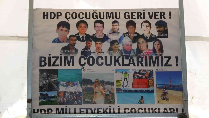 Evlat Nöbetindeki Anneden Hdp’lilere Çağrı: “Orayı Tercih Ediyorlarsa Kendi Çocuklarını Göndersinler”