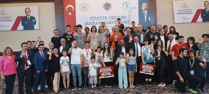 Satrançta Şampiyonlar Belli Oldu