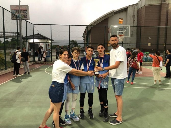 Sokaklar Bizim 3x3 Basketbol Turnuvası Heyecana Sahne Oldu